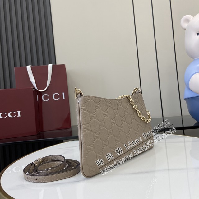 Gucci專櫃古馳最新款Emblem系列小號肩背包鏈條斜挎包 jh2469型號：815277